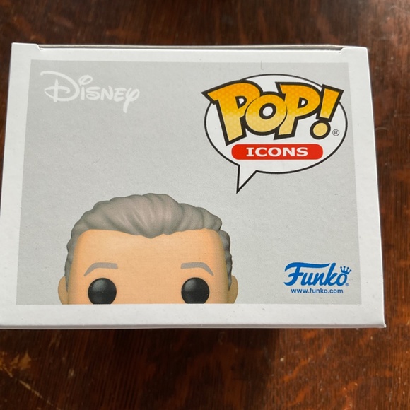Disney 100 years Walt Funko pop - Picture 4 of 6